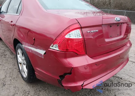 2012 Ford Fusion Se z USA, uszkodzony, nr VIN 3FAHP0HA0CR155556